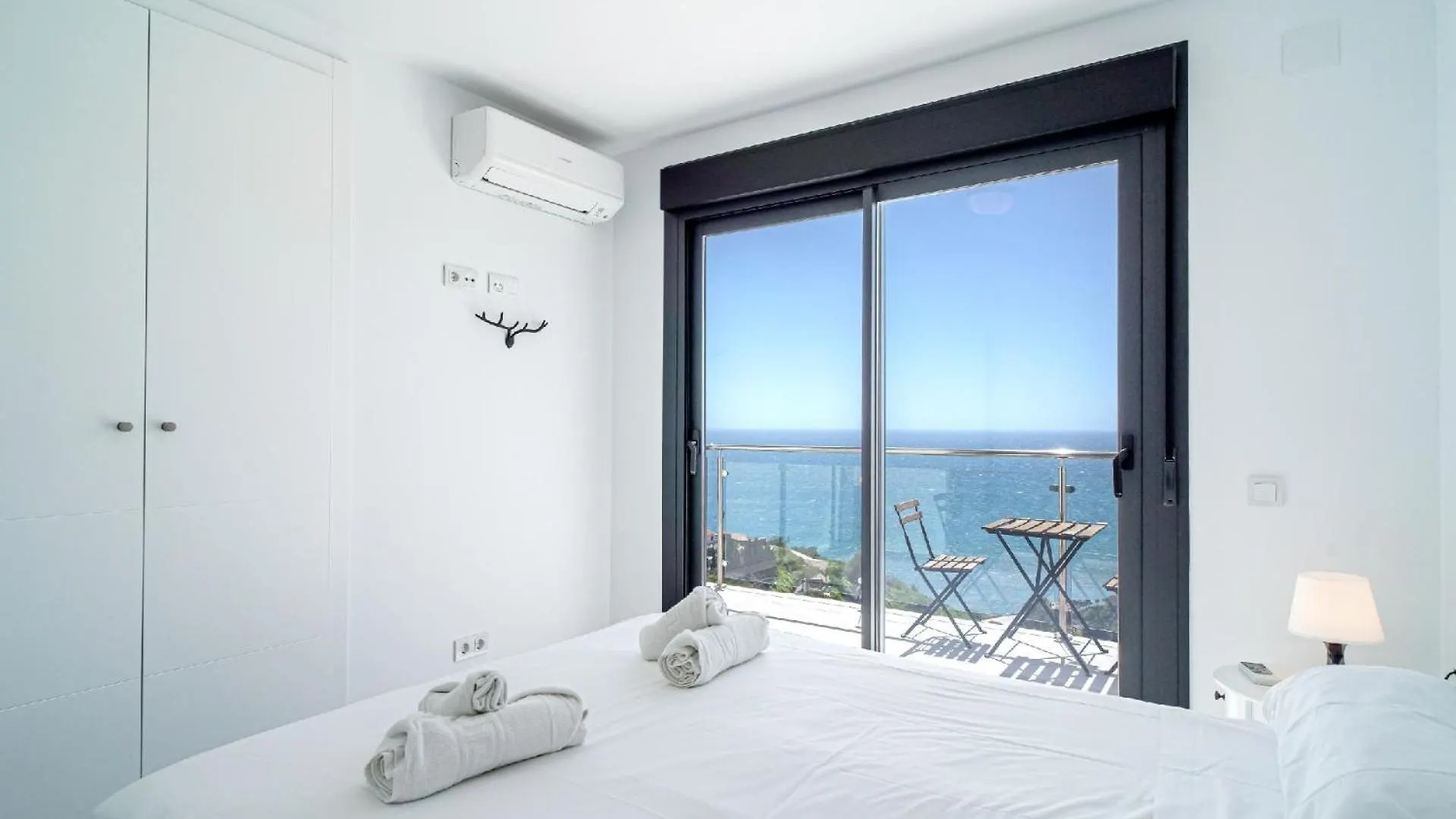 Apartment Ferienwohnung Fuer 6 Personen Ca 120 Qm In Nerja, Andalusien Costa Del Sol Spain
