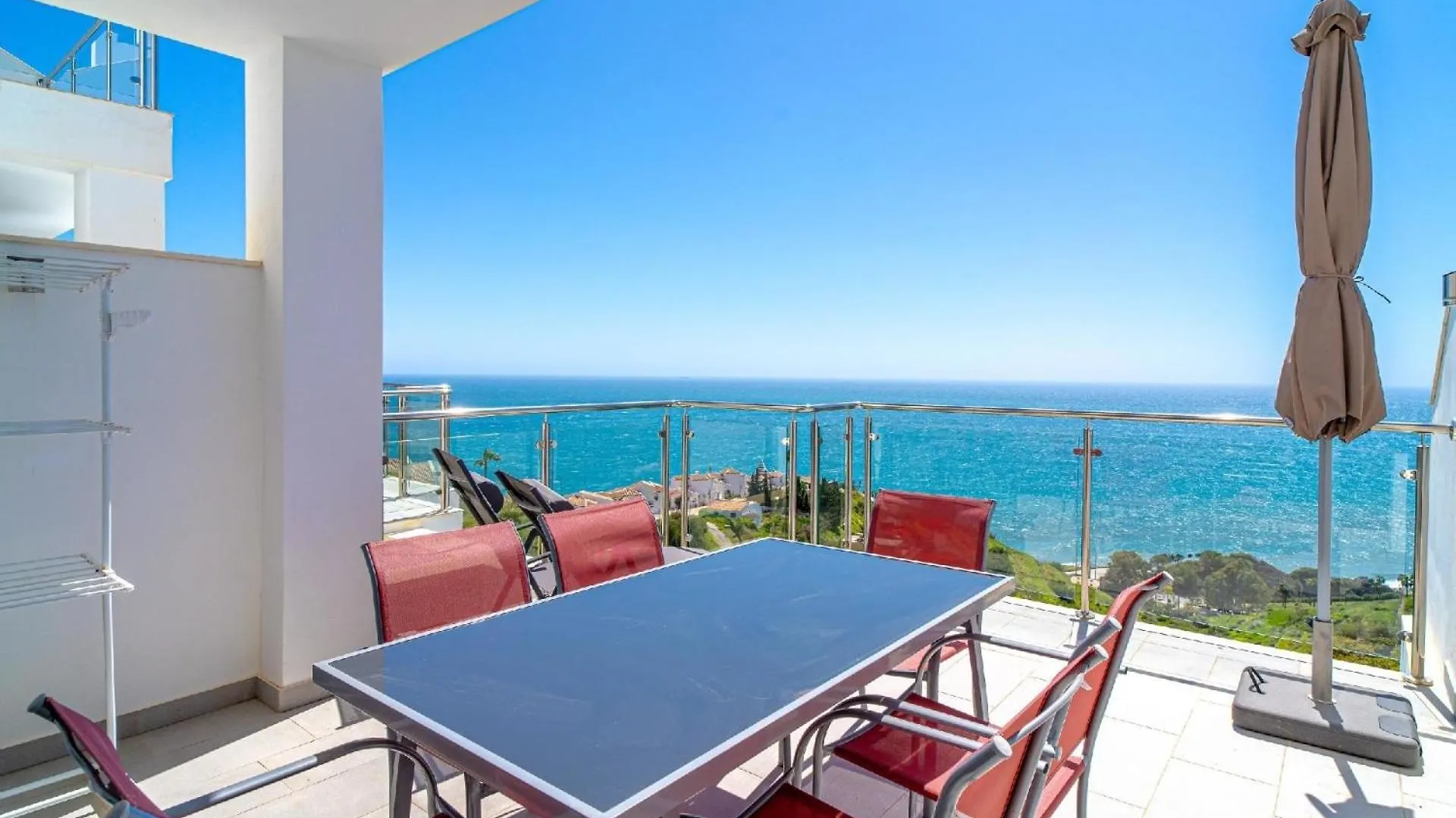 Apartment Ferienwohnung Fuer 6 Personen Ca 120 Qm In Nerja, Andalusien Costa Del Sol