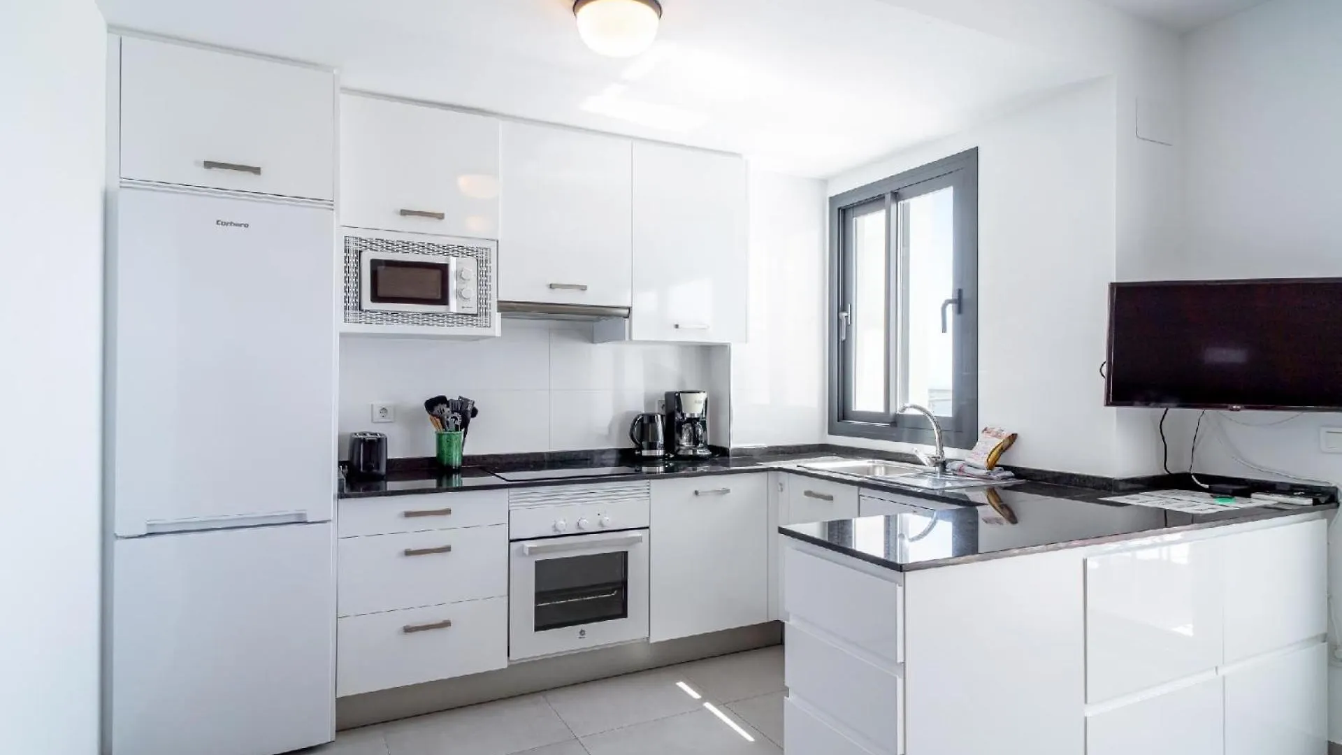 Apartment Ferienwohnung Fuer 6 Personen Ca 120 Qm In Nerja, Andalusien Costa Del Sol
